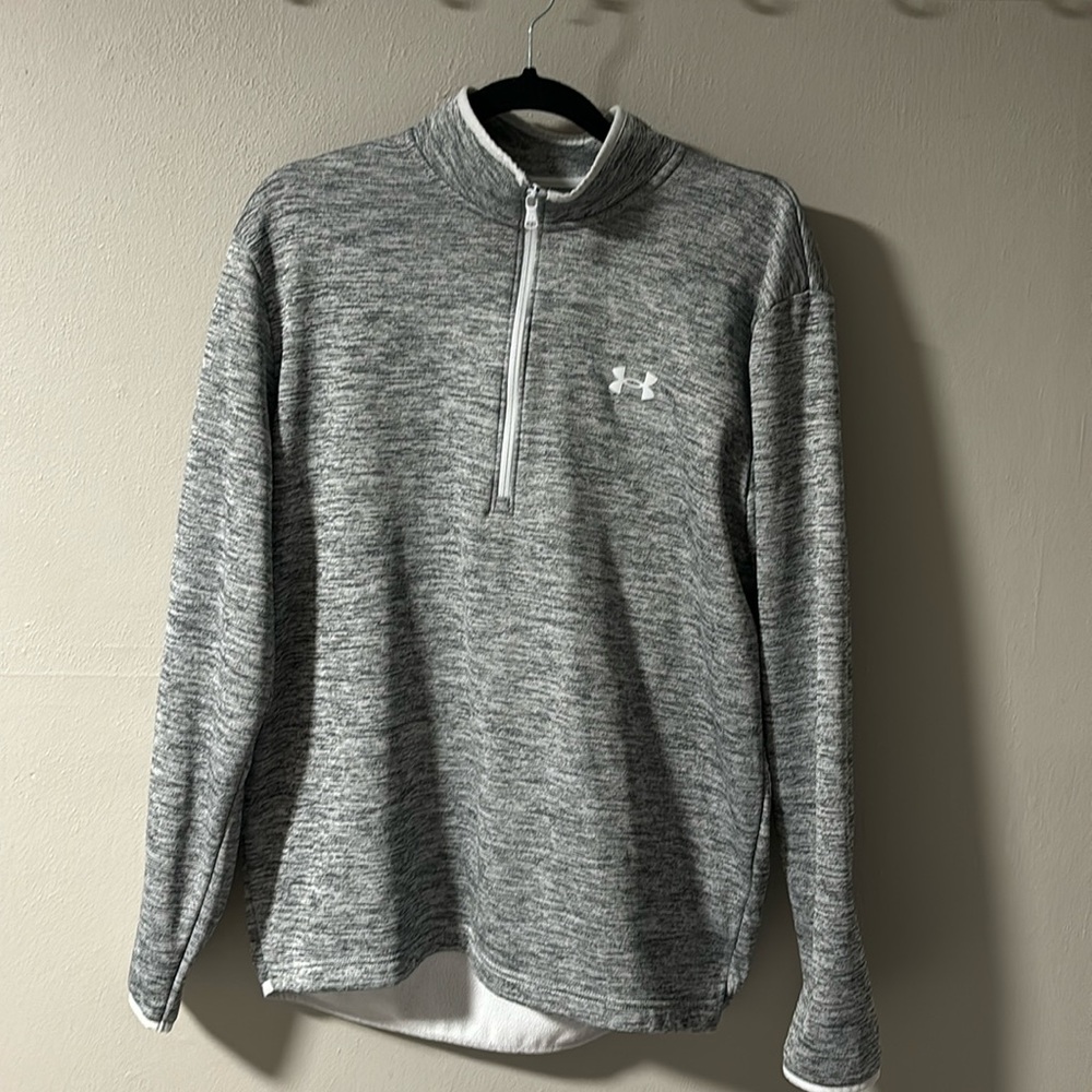 L / Under Armour / Quarter Zip / Great Condition
